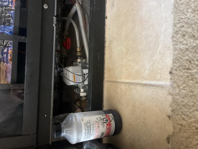 I installed a new natural gas valve on the FP insert and performed a bubble test for leaks. No leaks were detected.