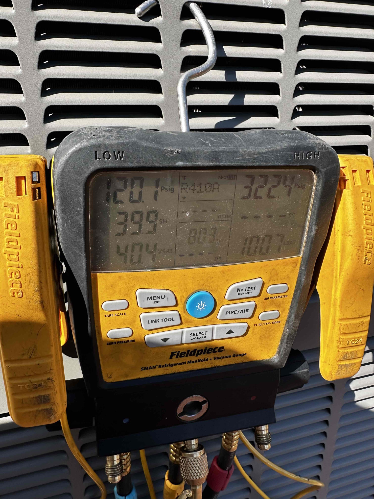 I am a highly skilled home service professional who specializes in heating, cooling, and maintenance. I recently completed a job for a client who needed their heating system repaired. After arriving at the property, I quickly diagnosed the issue and replaced the faulty part. The client was very pleased with the service and expressed gratitude for my prompt and efficient work.