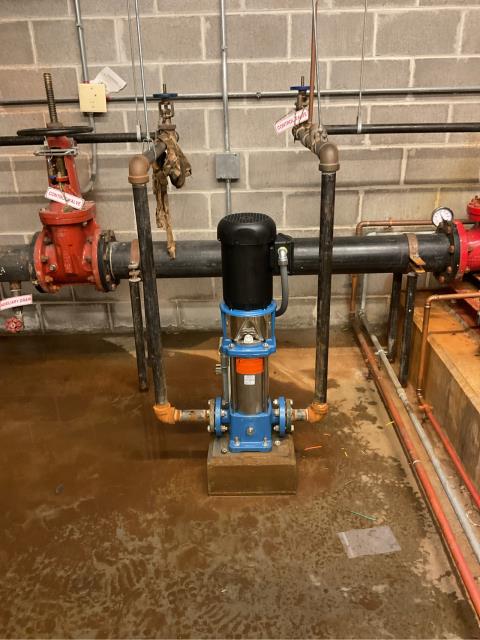 We recently identified a leak on a building's jockey pump and completed a full jockey pump replacement with a new unit. Jockey pumps play a key role in maintaining system pressure in fire sprinkler systems, preventing unnecessary operation of the main fire pump. Replacing damaged or leaking jockey pumps ensures reliable fire protection system performance and code compliance.