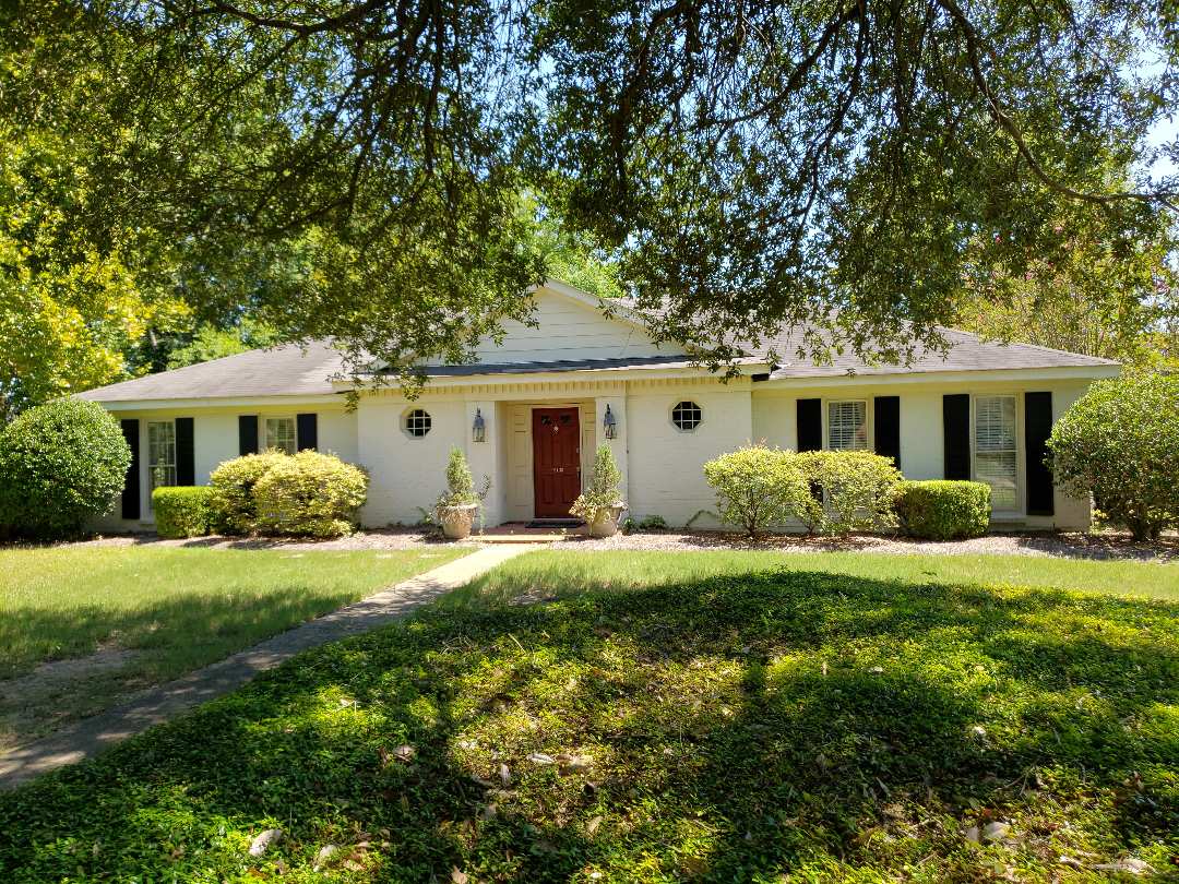 Montgomery, AL - 21 63 Bowen Drive, Montgomery, AL
36106 home rented! Montgomery, AL - 21 63 Bowen Drive, Montgomery, AL
36106 home rented!