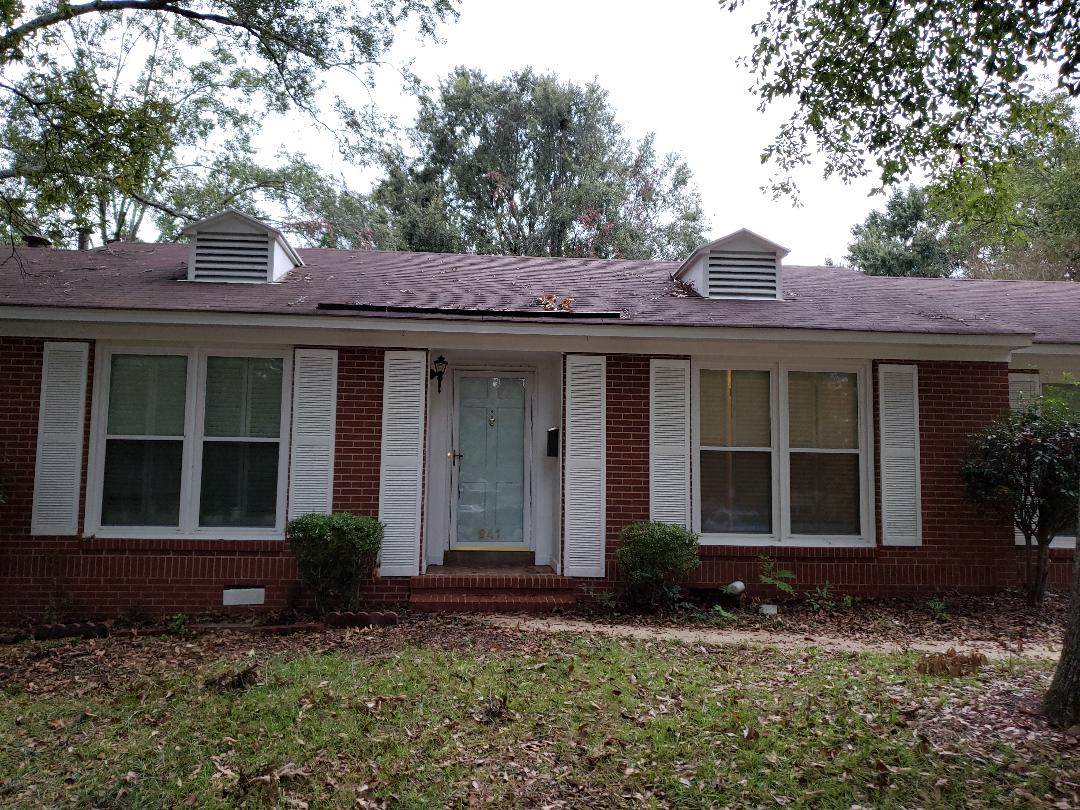 941 Green Forest Dr, Montgomery, AL 36109 home for rent granit countertops and totally renovated!