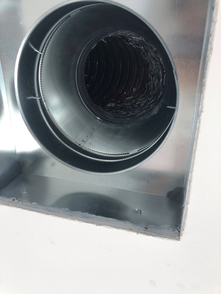 Pasadena, CA - Sealed registers for Lennox heating and air-conditioning system.