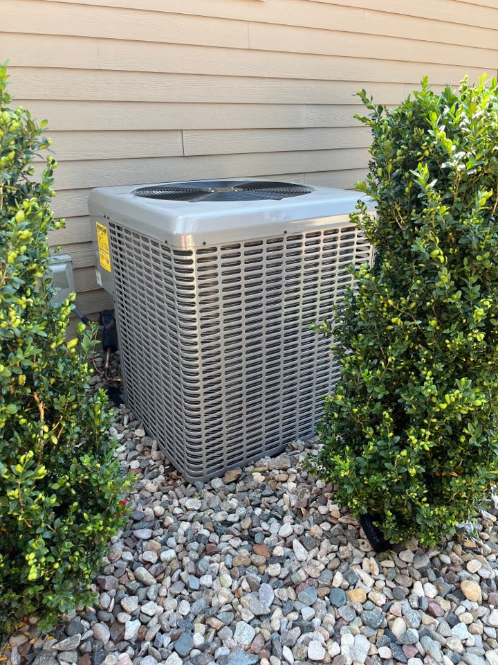 Installed a new 16seer Luxaire split system air conditioner Installed a new 16seer Luxaire split system air conditioner
