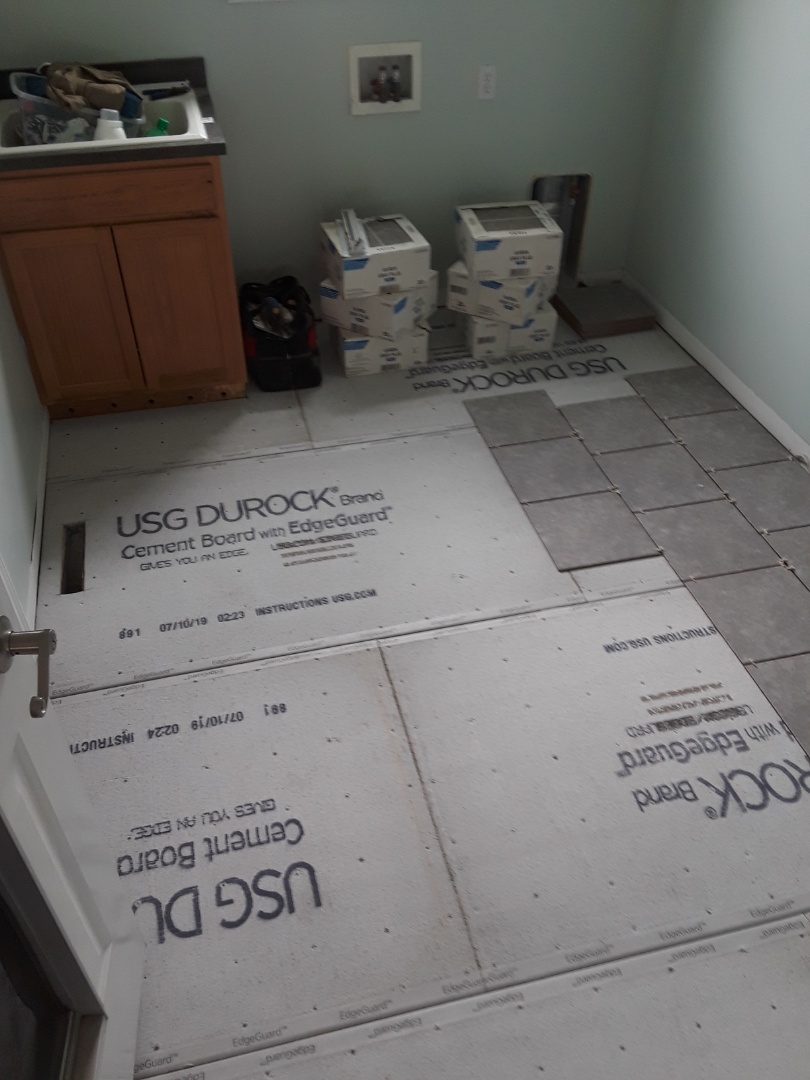 Allendale Charter Township, MI - I laid the cement board today in preparation for installing ceramic tile tomorrow. The tile is roughly laid out so the homeowners can decide on the pattern they prefer. Allendale Charter Township, MI - I laid the cement board today in preparation for installing ceramic tile tomorrow. The tile is roughly laid out so the homeowners can decide on the pattern they prefer.