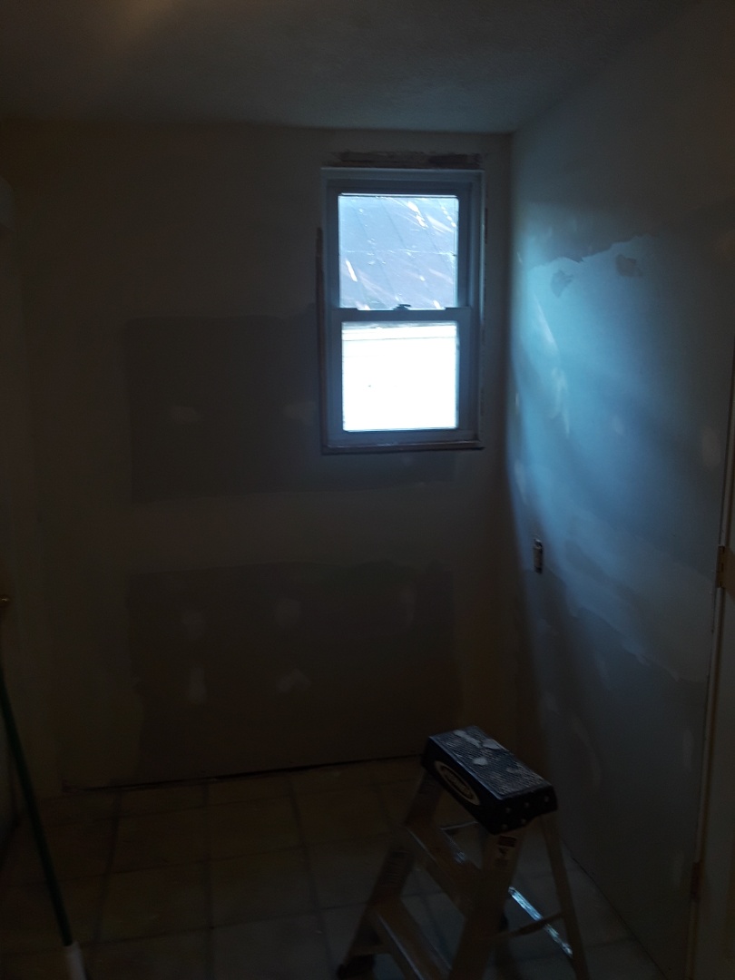 Ionia, MI - It was a whirlwind day, but I managed to get everything done, including 3 coats of mud and patching in another room : ) Ionia, MI - It was a whirlwind day, but I managed to get everything done, including 3 coats of mud and patching in another room : )