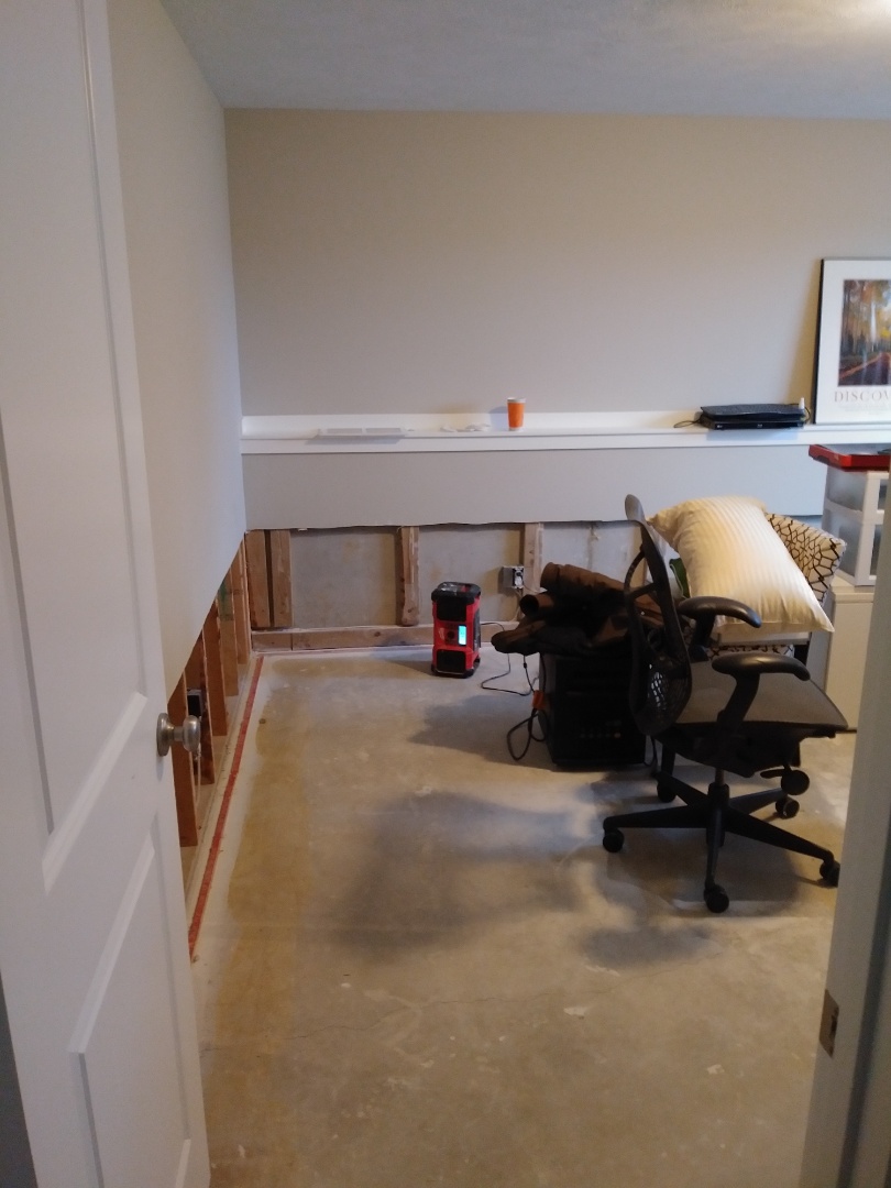Walker, MI - The drywall has already been removed. I'm about to hang new drywall. Walker, MI - The drywall has already been removed. I'm about to hang new drywall.