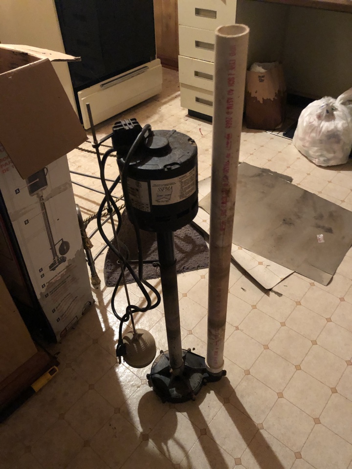 Caledonia, MI - Sump pump failure water in the entire basement. Emergency services required to extract water removal of baseboards, carpet and pad. Drying equipment needed. Caledonia, MI - Sump pump failure water in the entire basement. Emergency services required to extract water removal of baseboards, carpet and pad. Drying equipment needed.