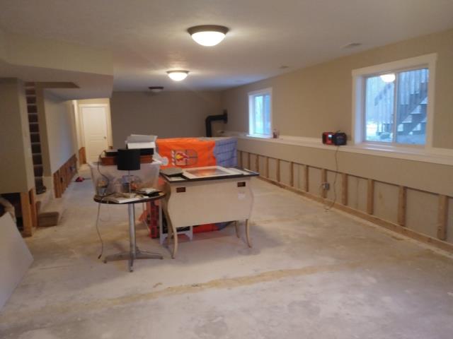 Walker, MI - Prepping for drywall repair. . . . cutting a straight line, removing trim, pulling nails and screws Walker, MI - Prepping for drywall repair. . . . cutting a straight line, removing trim, pulling nails and screws