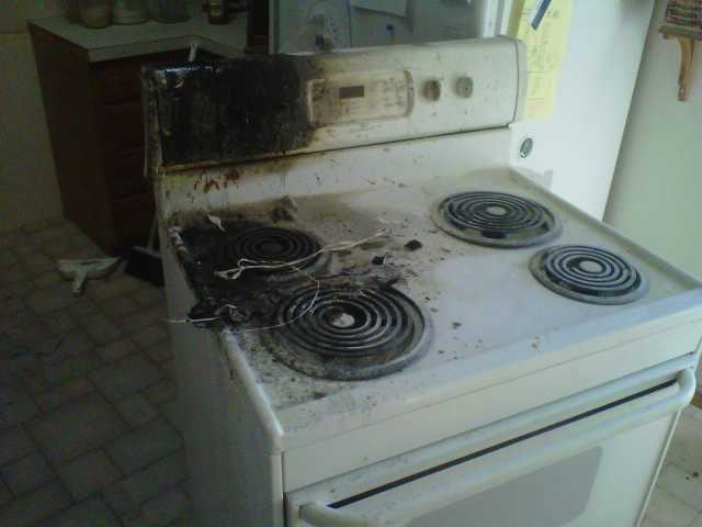 Grand Rapids, MI - Oven took some fire damage. Grand Rapids, MI - Oven took some fire damage.