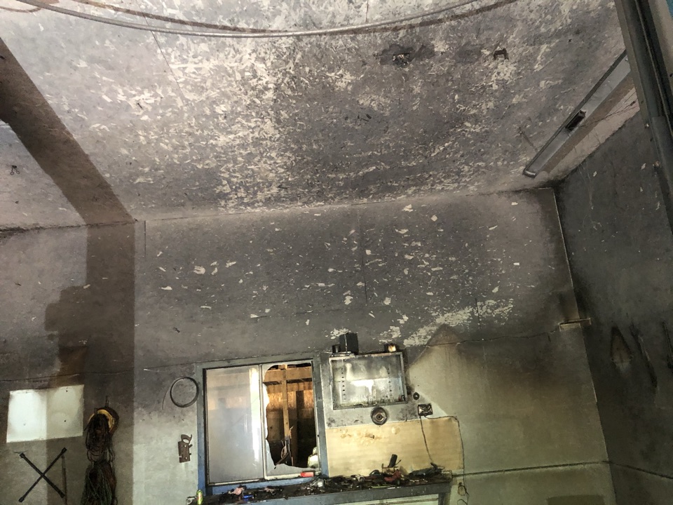 Marne, MI - Barn fire. Heavy smoke and spot damage to the entire pole barn. Lots of heat and smoke damage to the structure. Fire restoration and odor removal. Marne, MI - Barn fire. Heavy smoke and spot damage to the entire pole barn. Lots of heat and smoke damage to the structure. Fire restoration and odor removal.