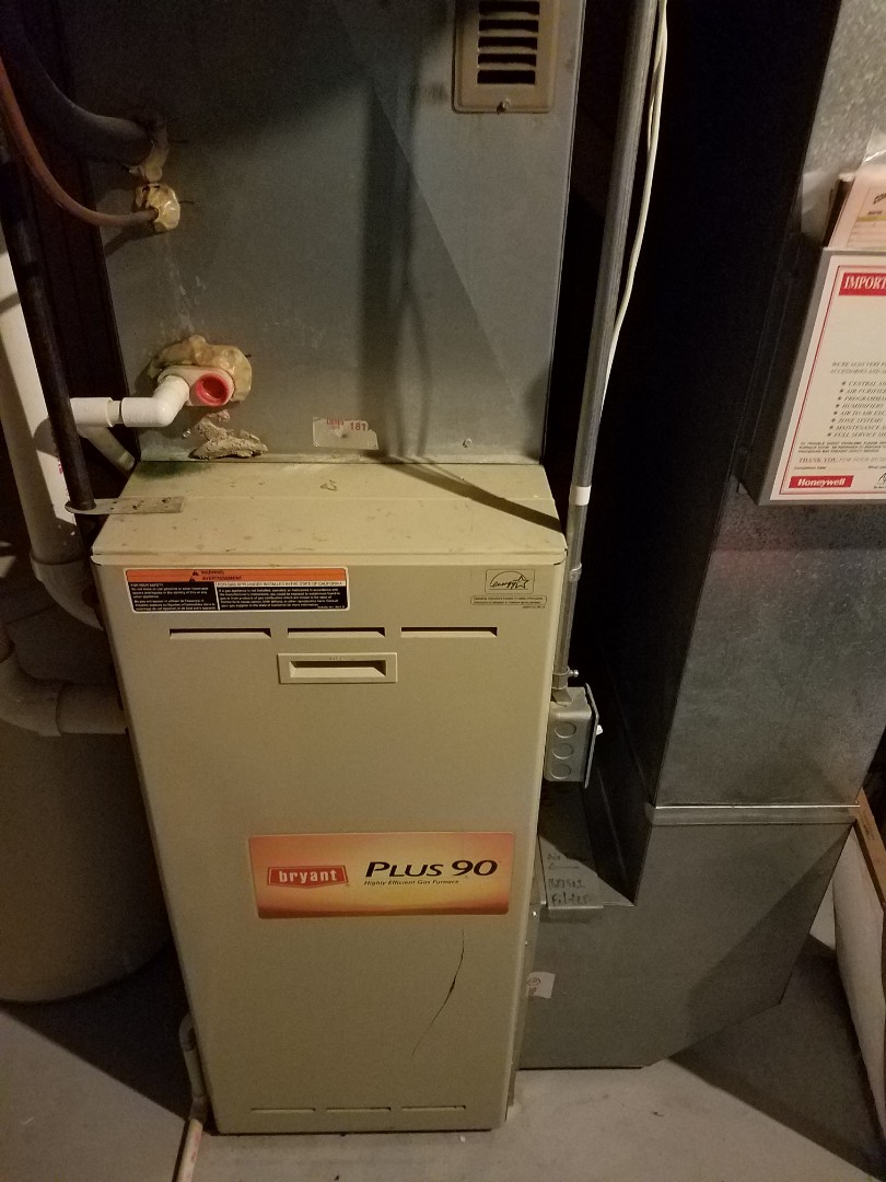 Performed tune up and cleaning on a Bryant furnace