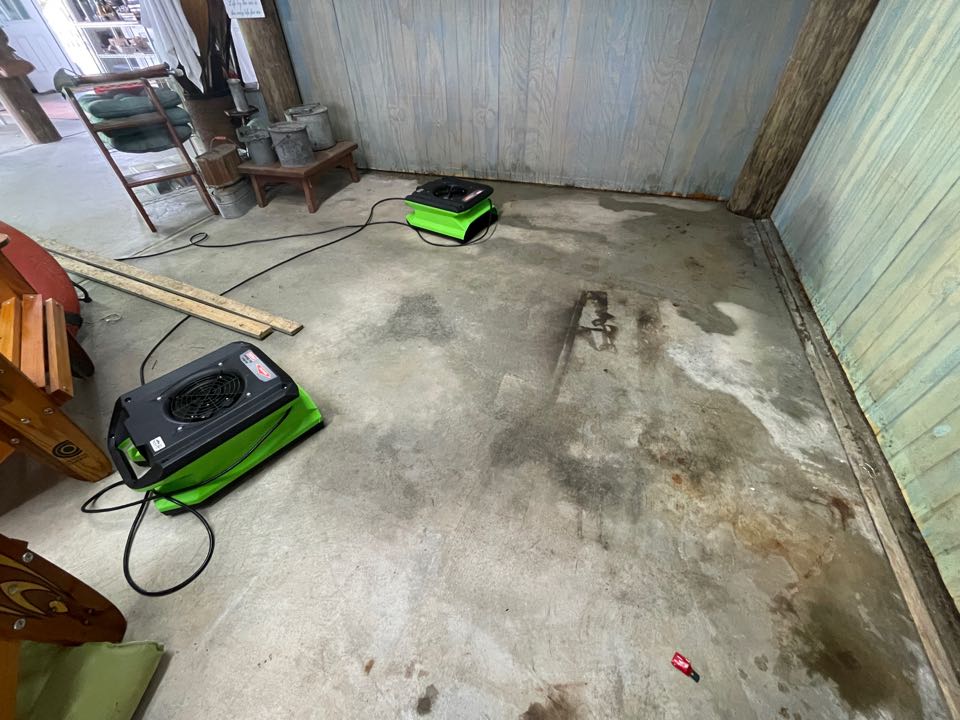 Today our team worked hard on drying a property. A water leak from the second floor has damaged both the first and second floors of the house. Our team is using multiple methods to help dry this property quickly and properly. 