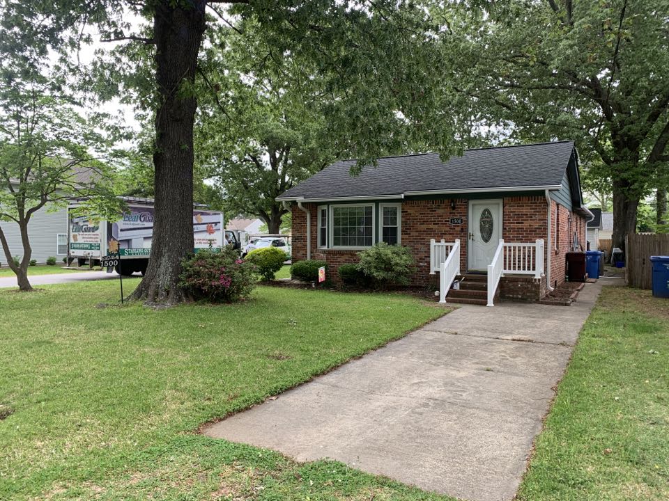 Chesapeake, VA - Installed new GAF Timberline HD shingles and new LeafGuard gutters. Chesapeake, VA - Installed new GAF Timberline HD shingles and new LeafGuard gutters.