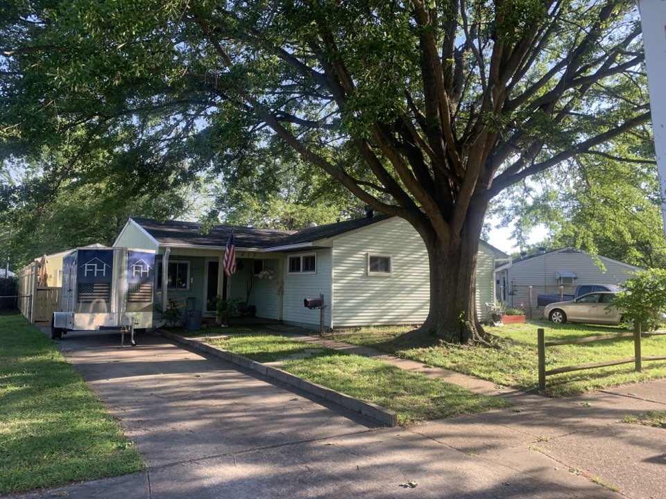 Portsmouth, VA - Installed new LeafGuard gutters Portsmouth, VA - Installed new LeafGuard gutters