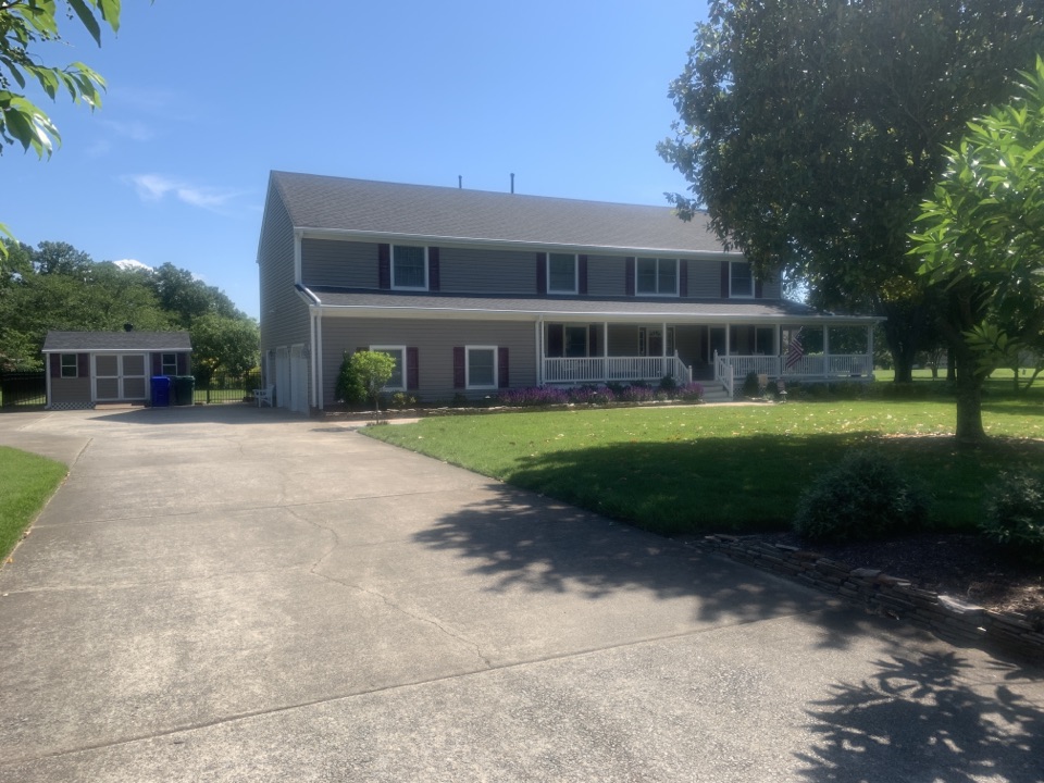 Suffolk, VA - Installed new LeafGuard gutters. Suffolk, VA - Installed new LeafGuard gutters.