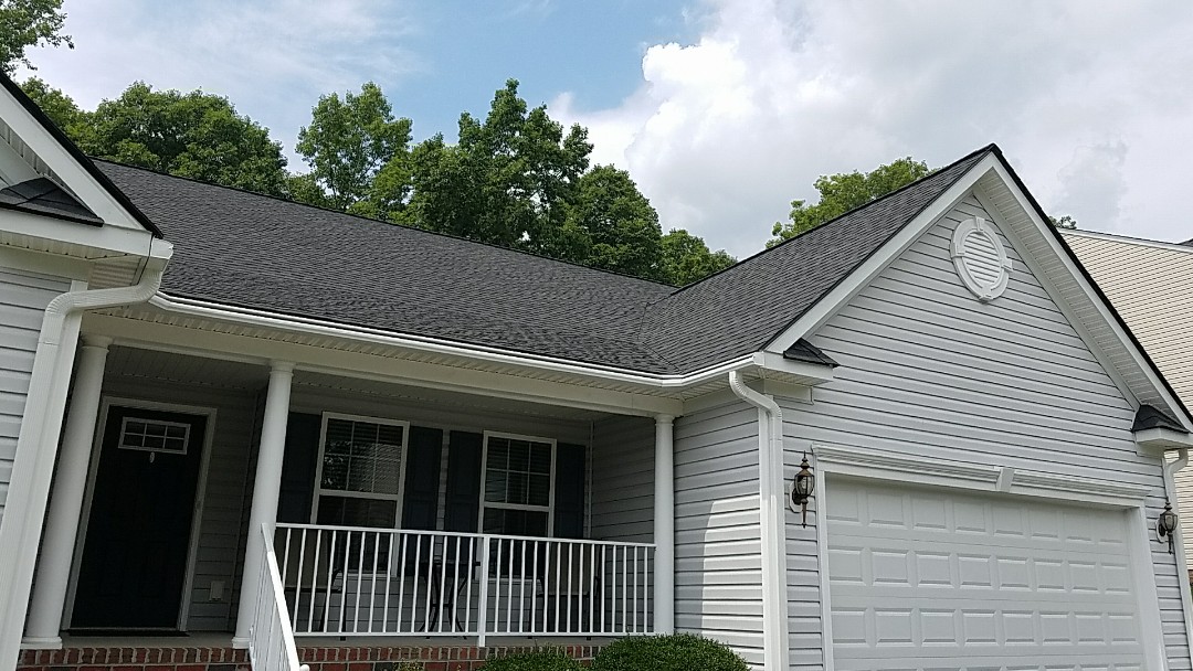 Chester, VA - New GAF Golden pledge roof and LeafGuard gutter system Chester, VA - New GAF Golden pledge roof and LeafGuard gutter system