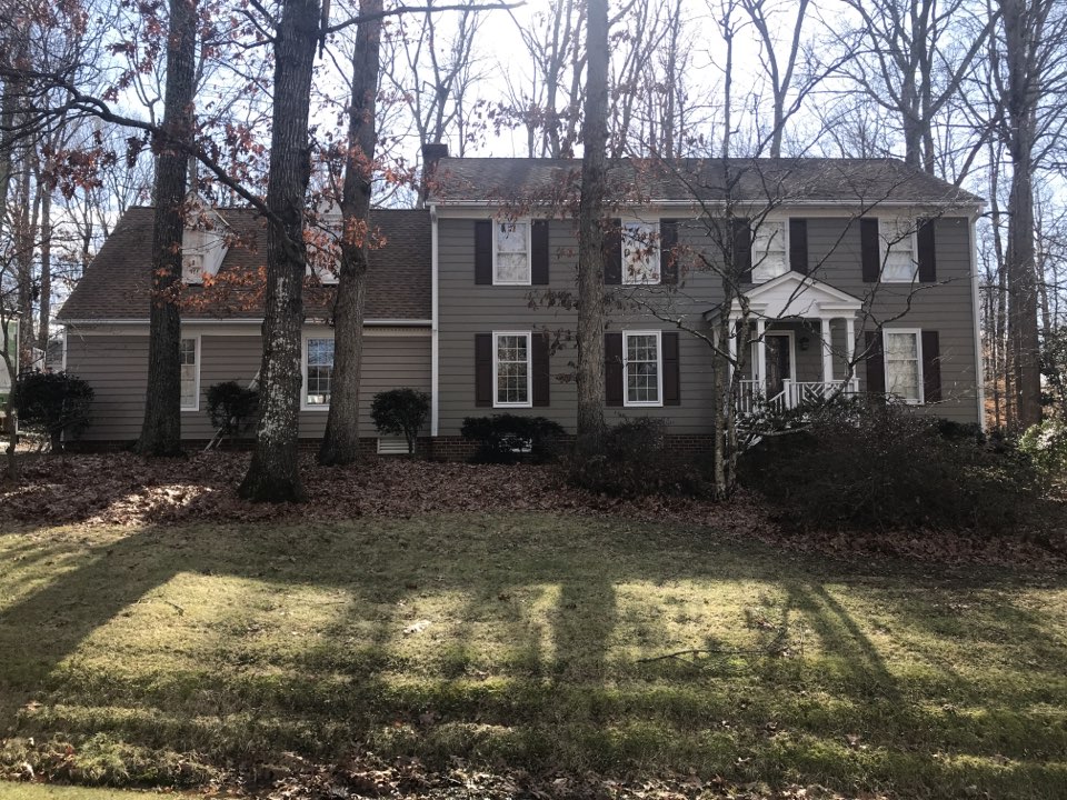 Richmond, VA - These homeowners loved the look of their home but were tired of the constant maintenance. This picture shows how closely we were able to recreate the same look with maintenance free insulated Cedarboards siding from CertainTeed. Richmond, VA - These homeowners loved the look of their home but were tired of the constant maintenance. This picture shows how closely we were able to recreate the same look with maintenance free insulated Cedarboards siding from CertainTeed.