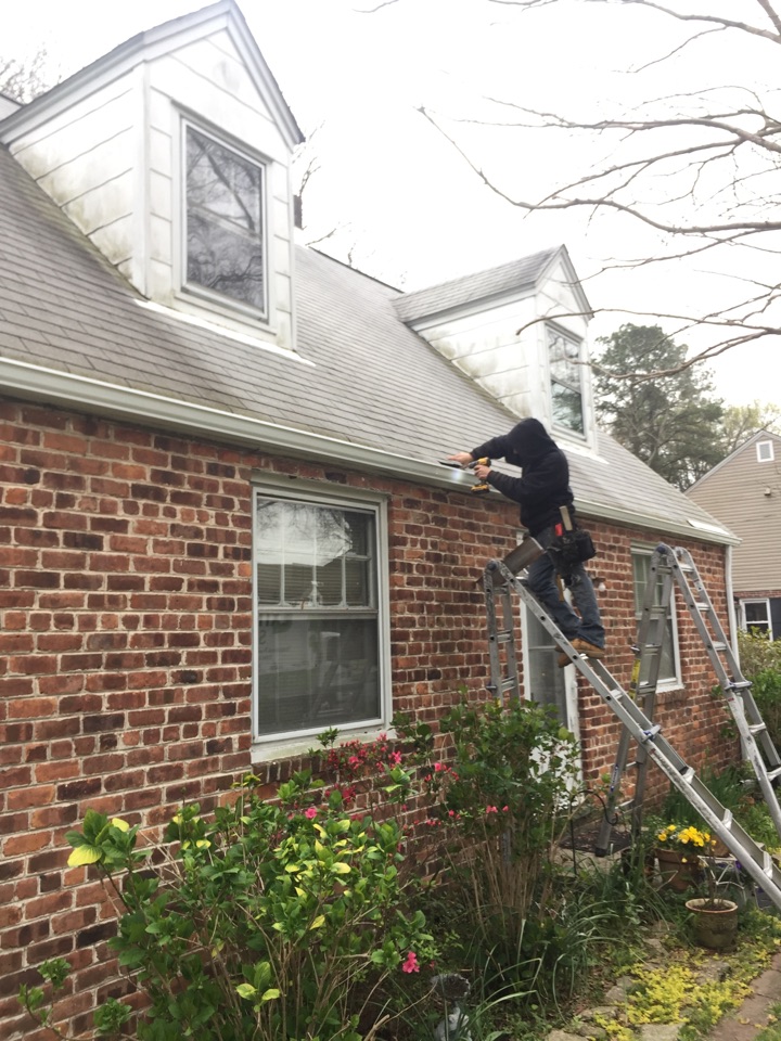Norfolk, VA - Installing new 5” Kstyle gutters with microguard Norfolk, VA - Installing new 5” Kstyle gutters with microguard