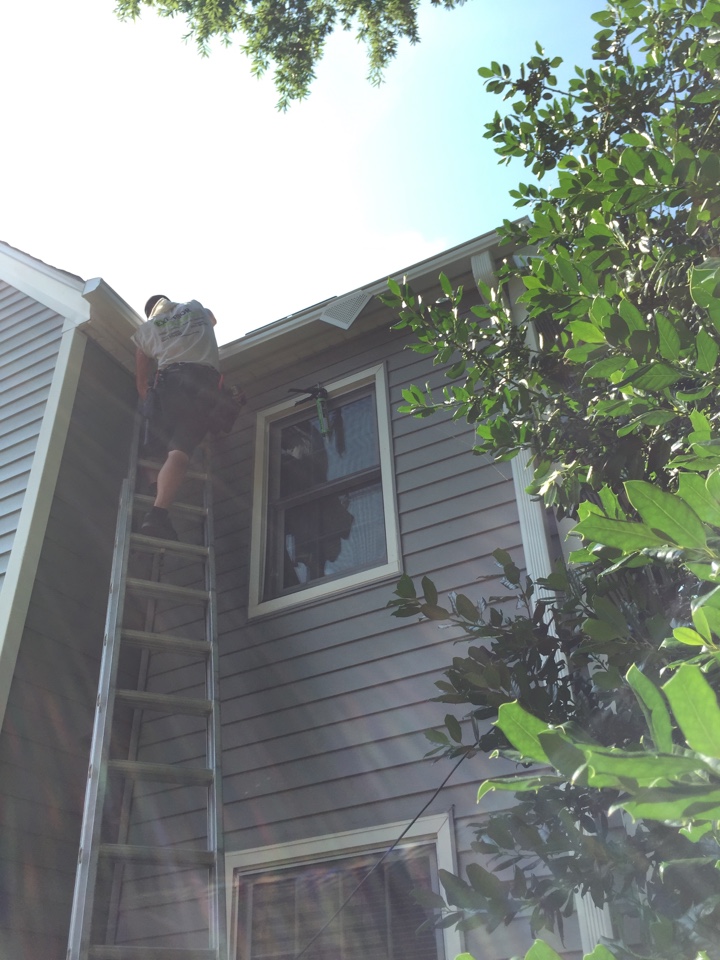 Norfolk, VA - Installing the LeafGuard gutter system. Norfolk, VA - Installing the LeafGuard gutter system.