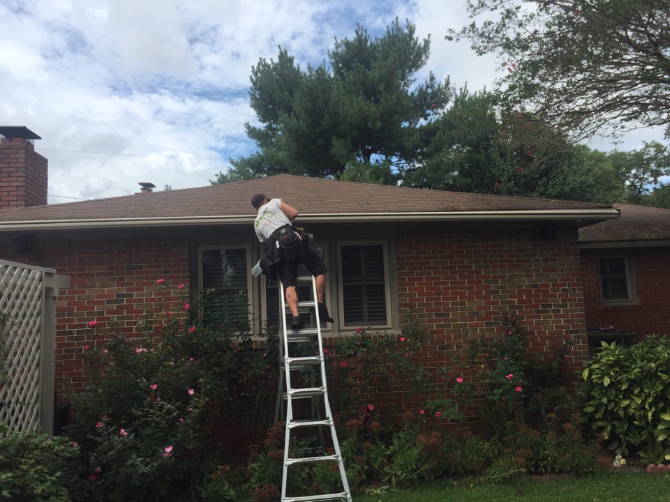 Virginia Beach, VA - Installing new LeafGuard gutters. Virginia Beach, VA - Installing new LeafGuard gutters.