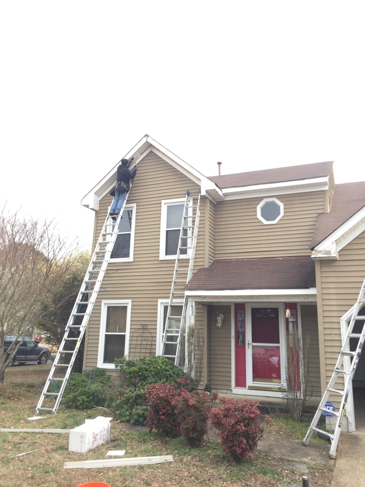 Virginia Beach, VA - Installing new vinyl soffit, new pvc metal wrap and new Kstyle gutters. Virginia Beach, VA - Installing new vinyl soffit, new pvc metal wrap and new Kstyle gutters.