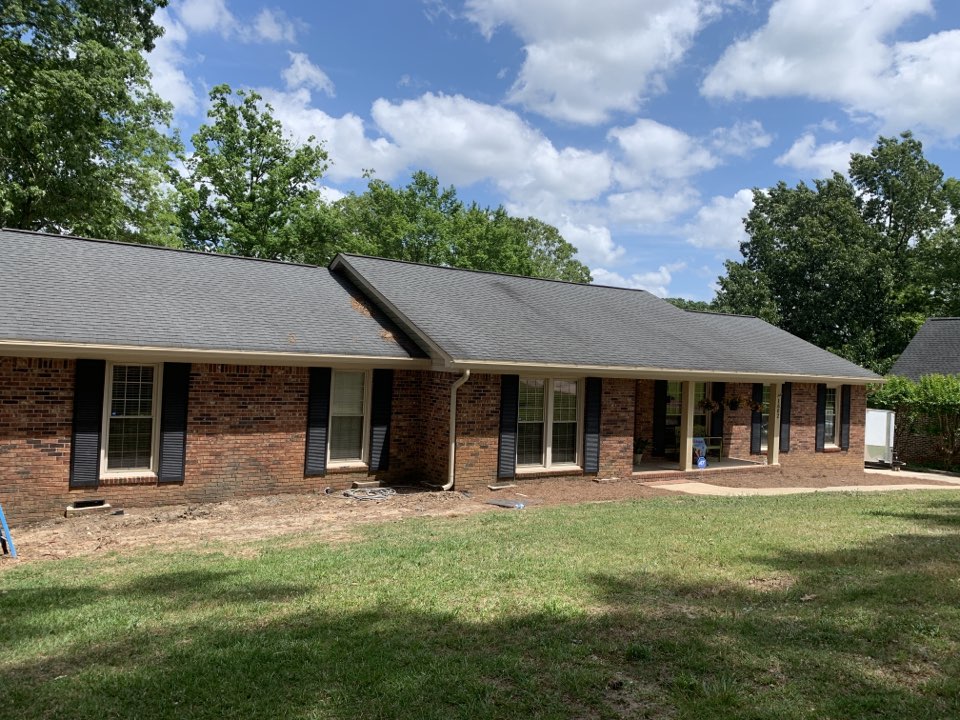 Nice color match for the Owens in Columbia, 6” seamless gutter installation in wicker