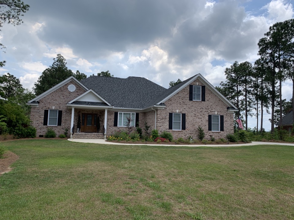 Another awesome installation, installed by Allstate seamless gutter for the Thomas’s in Columbia Sc 6 inch seamless high gloss white