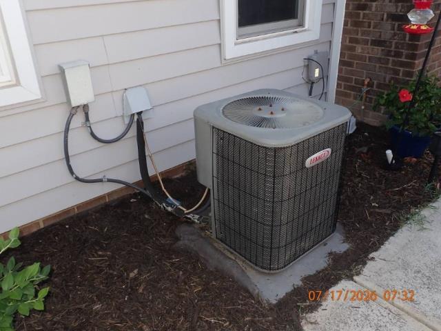 We completed a 2.5 ton Amana S-Series HVAC system installation in Gastonia, NC, providing this homeowner with improved comfort, airflow, and energy efficiency. As part of the installation, our team upgraded the existing 14-inch return duct to a 16-inch return for improved airflow and replaced the return air filter grill. These improvements help the new system operate more efficiently while providing consistent heating and cooling throughout the home. Another quality HVAC installation completed by GSM Services!