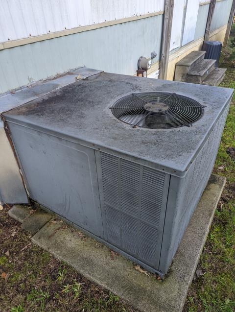 We completed a professional HVAC system cleaning and maintenance service to help this unit operate more efficiently and reliably. Our team thoroughly cleaned the outdoor equipment, removing built-up dirt and debris that can restrict airflow and put additional strain on the system.