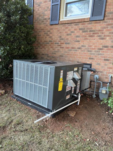 Our team successfully completed a comprehensive HVAC replacement, installing a 2.5-ton two-stage Amana gas pack system to ensure efficient heating and cooling. We replaced the old 14-inch return duct with a new, larger 18-inch return duct to enhance airflow and overall system performance. Additionally, we installed a Honeywell 8000 thermostat, providing precise and convenient temperature control. This upgrade guarantees reliable and effective climate control for the home.