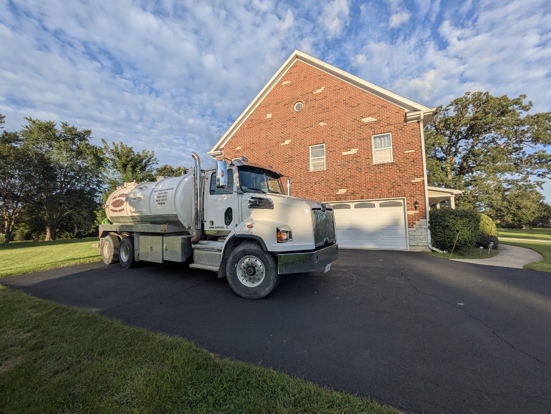pump and clean septic tank 