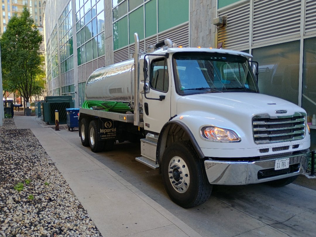 Chicago, IL - Grease Trap Service 