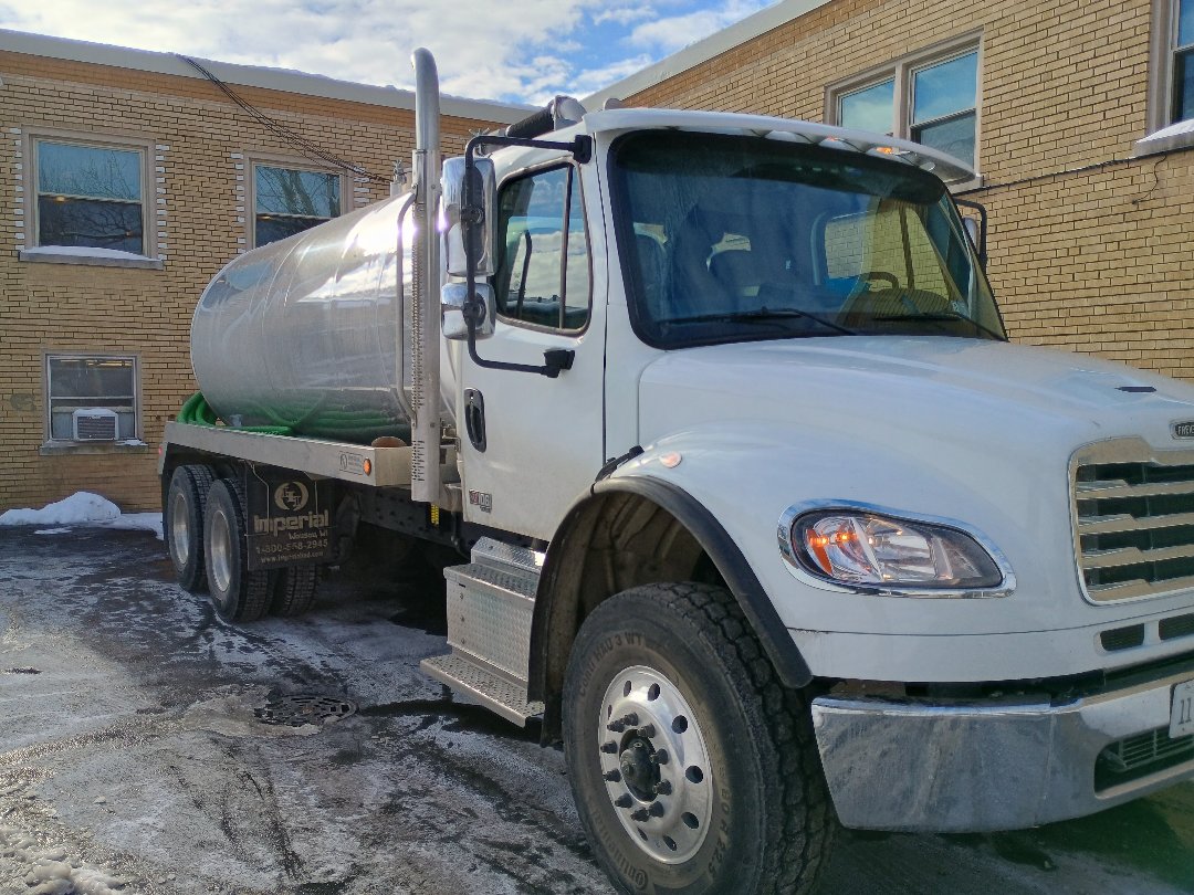 Elgin, IL - Grease Trap Service 