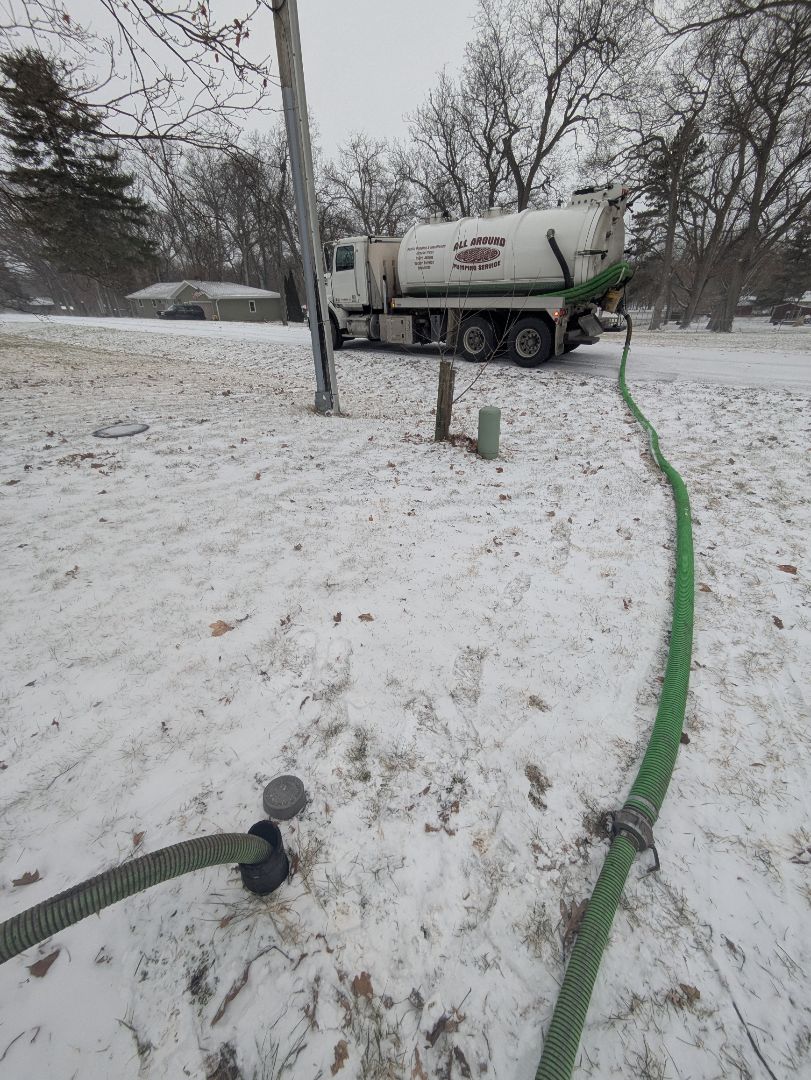 pump and clean septic tank 