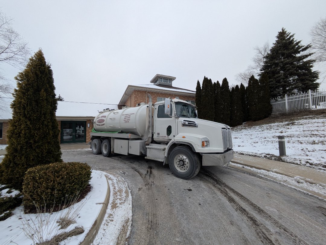 pump and clean lift station 