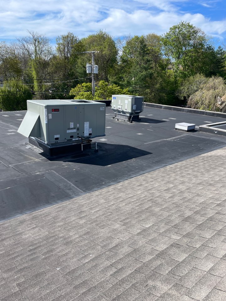 Roof replacement in New London CT