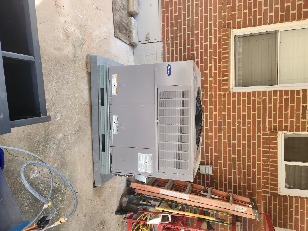 Smyrna, GA - Installed new Carrier package unit and all new ductwork 