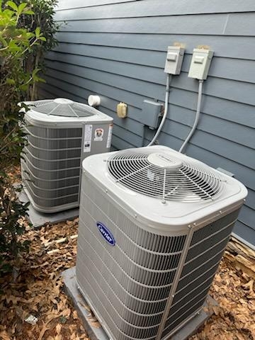Smyrna, GA - Installed 2 new 16 seer condenser with Carrier 2stage variable speed gas furnaces Ecobee Wifi Thermostats and Aprilaire media filters 