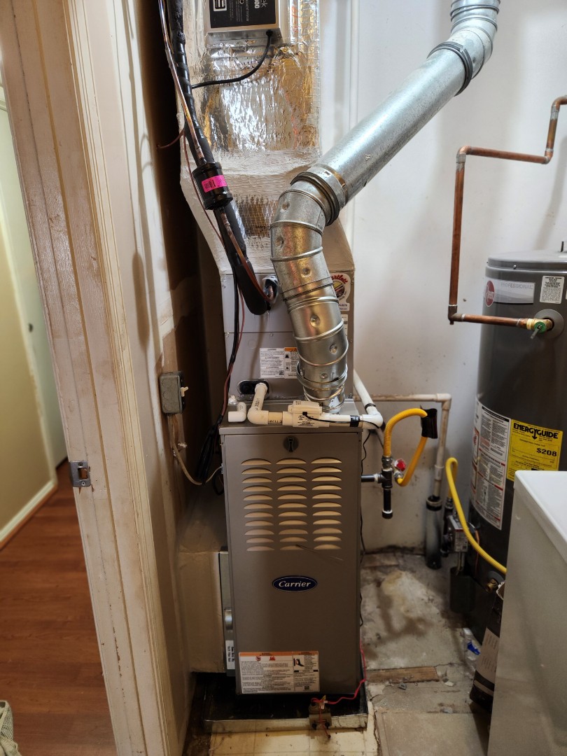 Marietta, GA - Installed new Carrier 15 seer condenser with Carrier gas furnace 