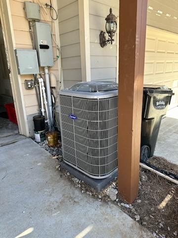 Smyrna, GA - Installed new Carrier 15 seer condenser with Carrier gas furnace Ecobee Wifi Thermostats and Honeywell zone system 