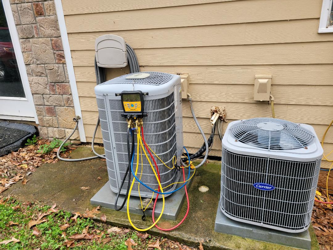 Dallas, GA - Performed AC Maintenance on 3 High Efficiency Carrier Condensing Units.  Dallas 