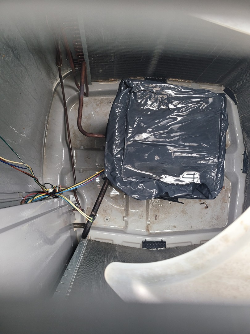 Dallas, GA - Performed AC Maintenance on 3 High Efficiency Carrier Condensing Units.  Dallas 