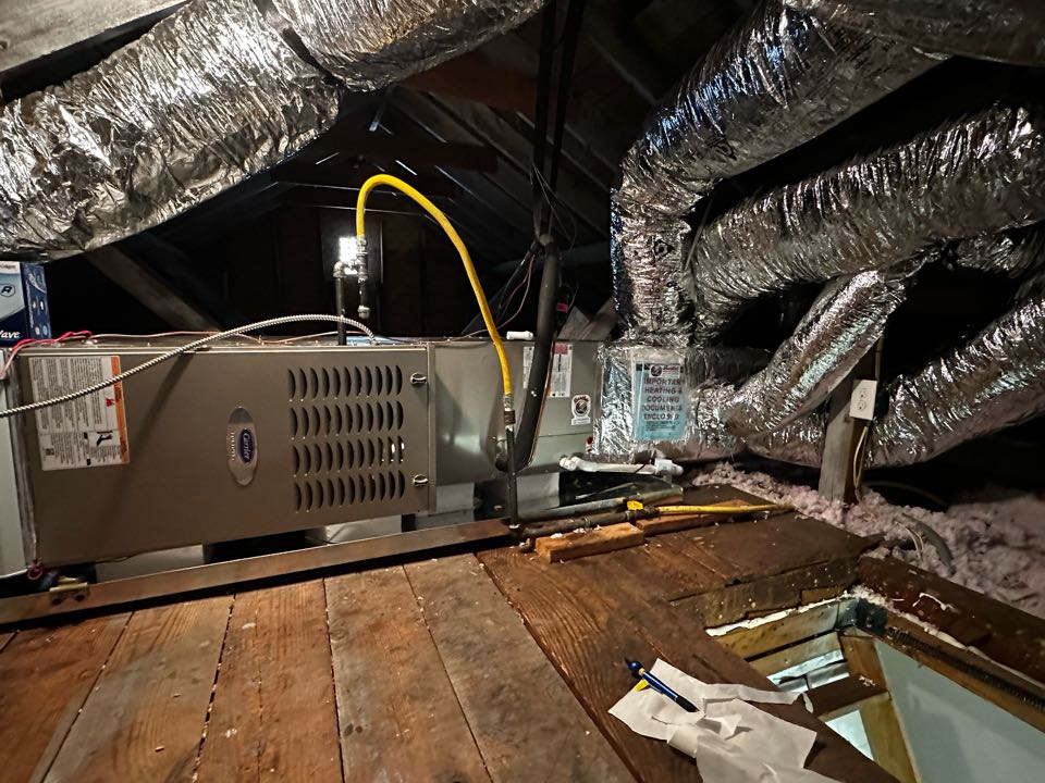 Marietta, GA - Replaced existing 2.5 ton system with full carrier infinity system, with infinity my touch thermostat. Replaced both supply and return plenums. Replaced all duct work, added 2 supplies and 2 returns. Installed new Aprilaire filter rack. Charged system with 410A refrigerant and checked pressures. Return trip needed to complete flue pipe through roof. System is working in cooling as needed. 