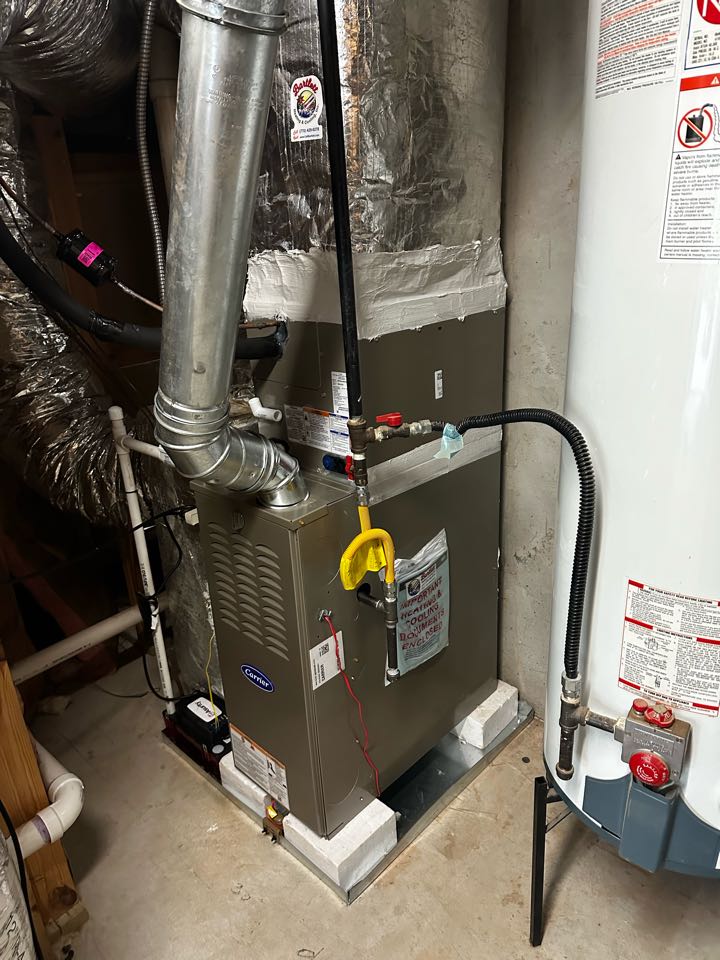 Marietta, GA - Replaced existing mechanical system serving the upstairs with new Carrier comfort series 2 ton condenser with matching evaporator coil. New carrier 80% 45k BTU furnace. Installed new 16x25x1 filter rack. Pressure tested air conditioner and charged with 401A refrigerant. Fired up heat, set gas pressures and checked Delta T in cooling. System is working as needed. Thank you for choosing Bartlett Heating and cooling.