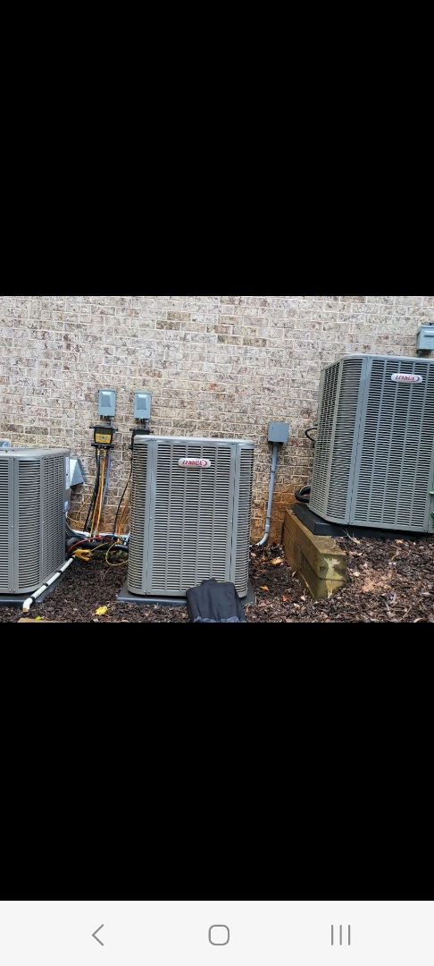 Marietta, GA - Performed AC Maintenance on 2 Lennox Condensing Units and a Lennox HP,Removed all debris from bottom of condensing Units.  Marietta 