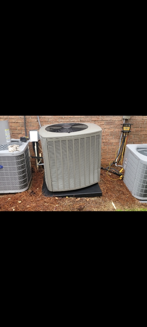 Smyrna, GA - Performed AC Maintenance on 2 Carrier Systems and 1 Lennox Condensing Units and removed all debris from bottom of condensing units.  Smyrna