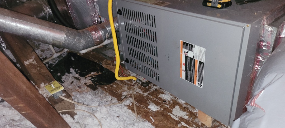 Marietta, GA - Performed Heat Maintenance Main a Carrier Gaspack and 2 gas furnaces. Marietta 