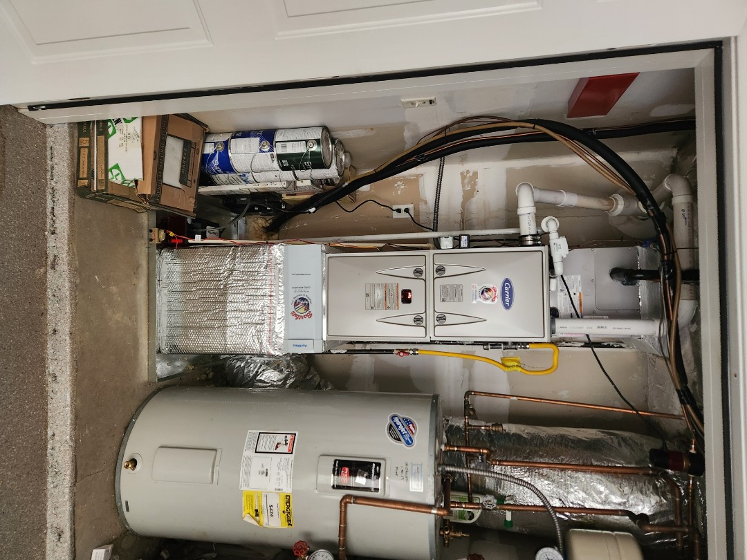 Atlanta, GA - Installed new Carrier High Efficiency 90%gas furnace and Carrier condensers 