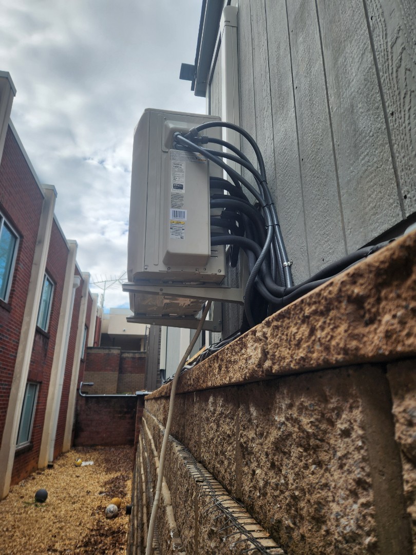 Marietta, GA - Installed new Carrier 4 head minisplit 