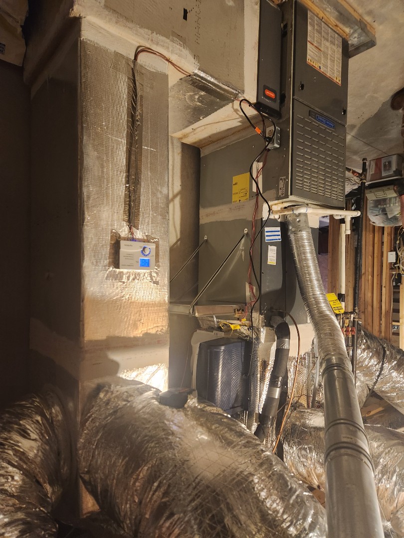 Marietta, GA - Installed new Aprilaire Humidifier and new supply plunm 